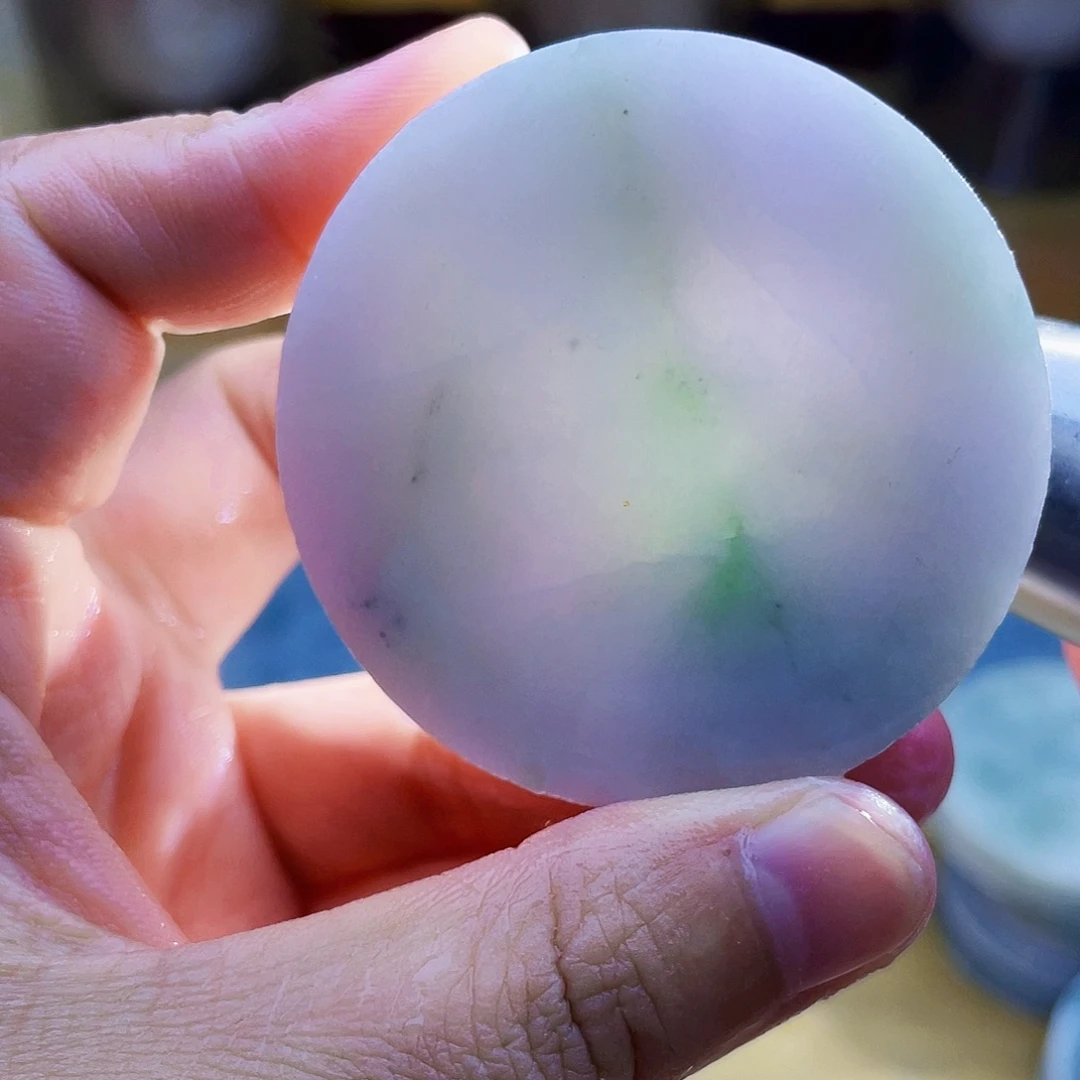 颈饰未镶嵌翡翠毛料40