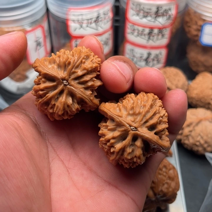 文玩核桃把件鸡心40