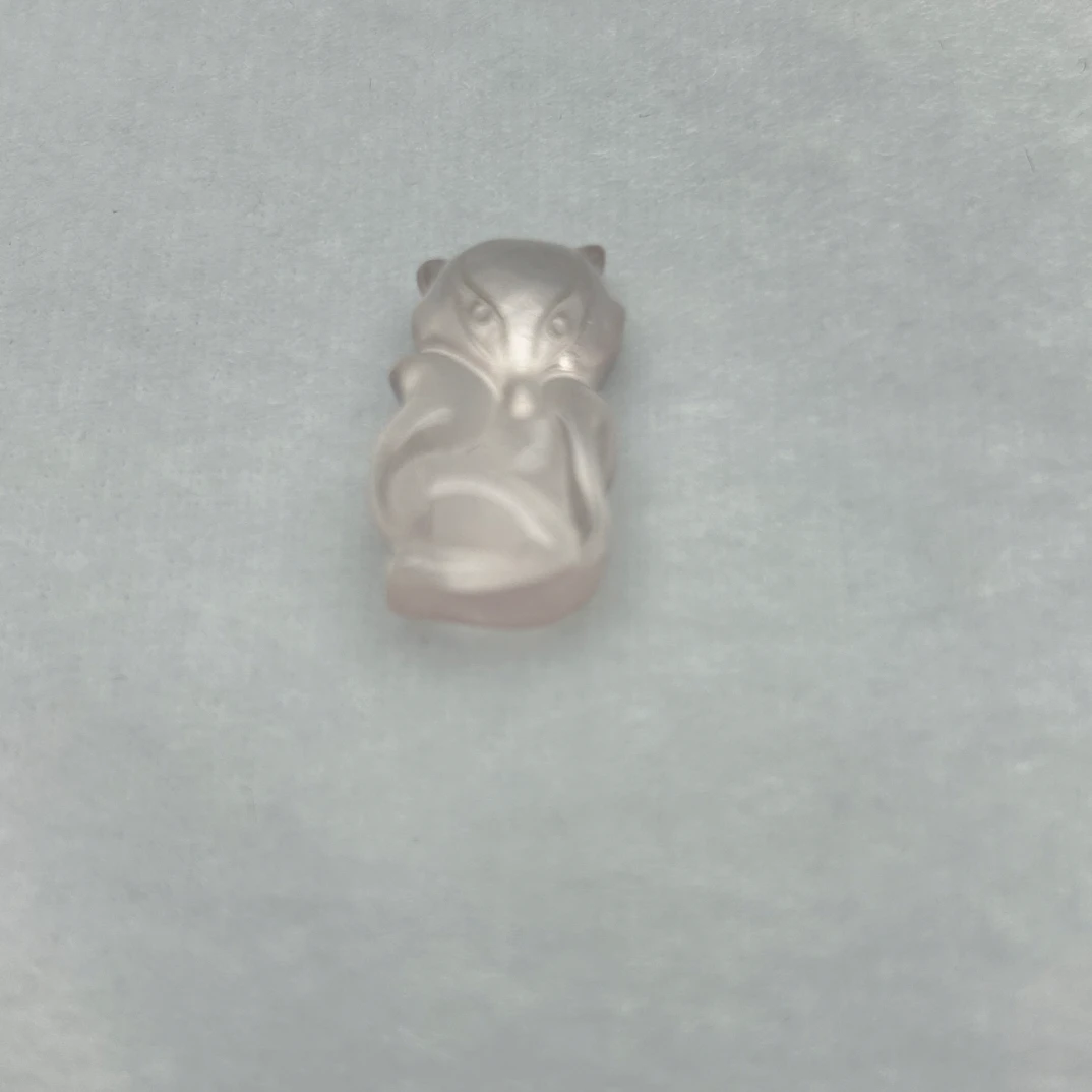天然粉水晶小狐狸吊坠