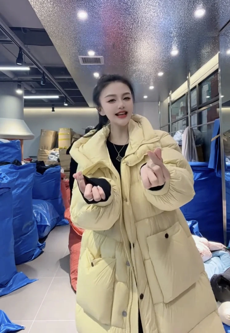 米莱Jiaer/新款连帽抽绳中长款蓬松大口袋羽绒服X30020