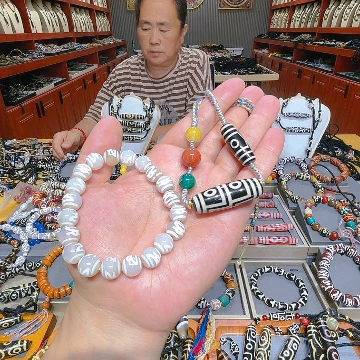 未镶嵌玛瑙/玉髓珠宝奇石