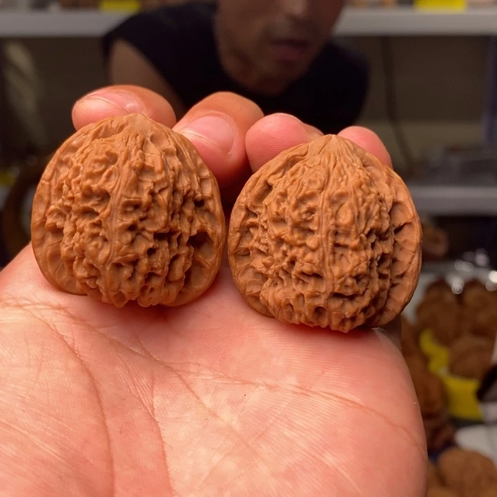 文玩核桃吊坠文玩核桃南疆38-39