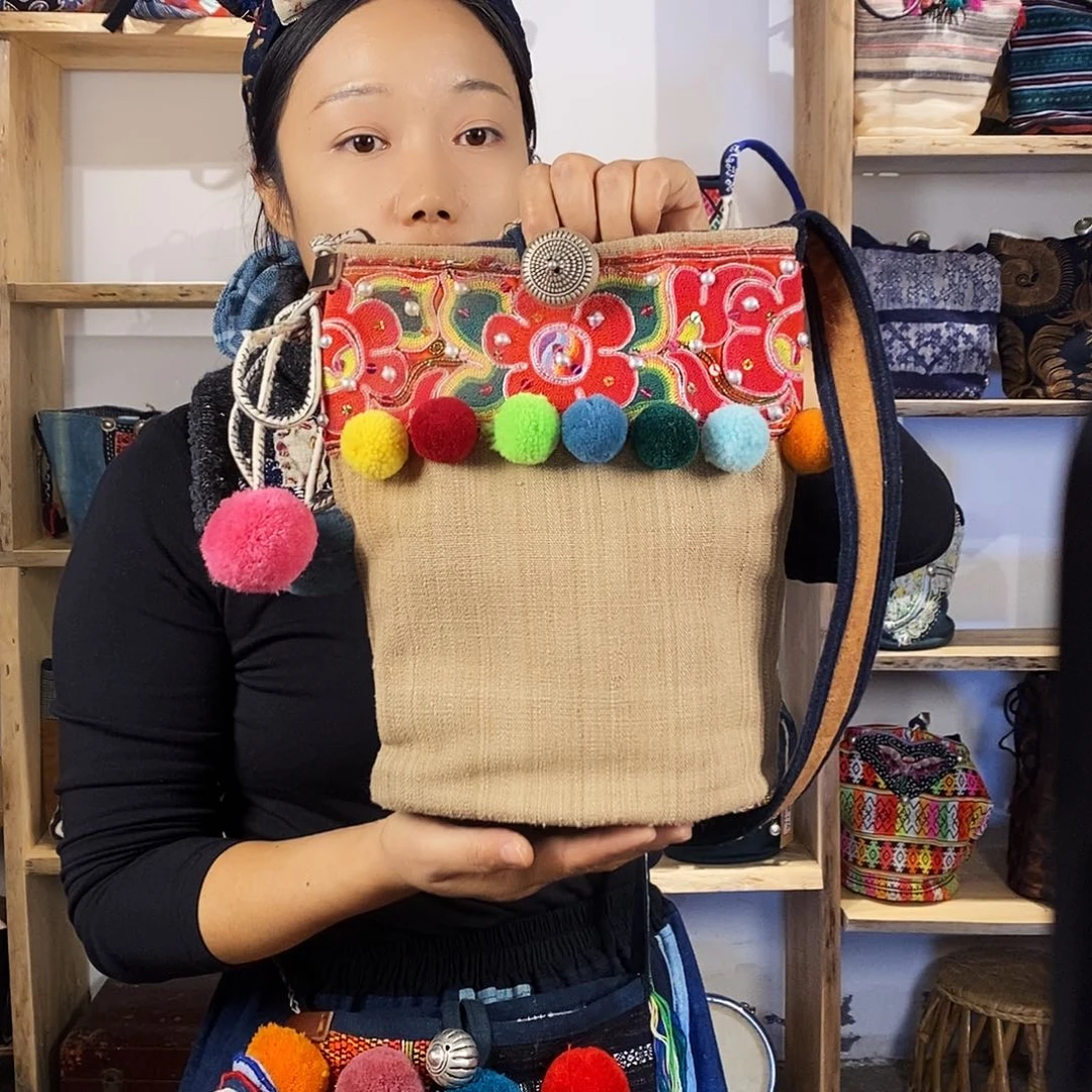 织绣手工制作工艺包包