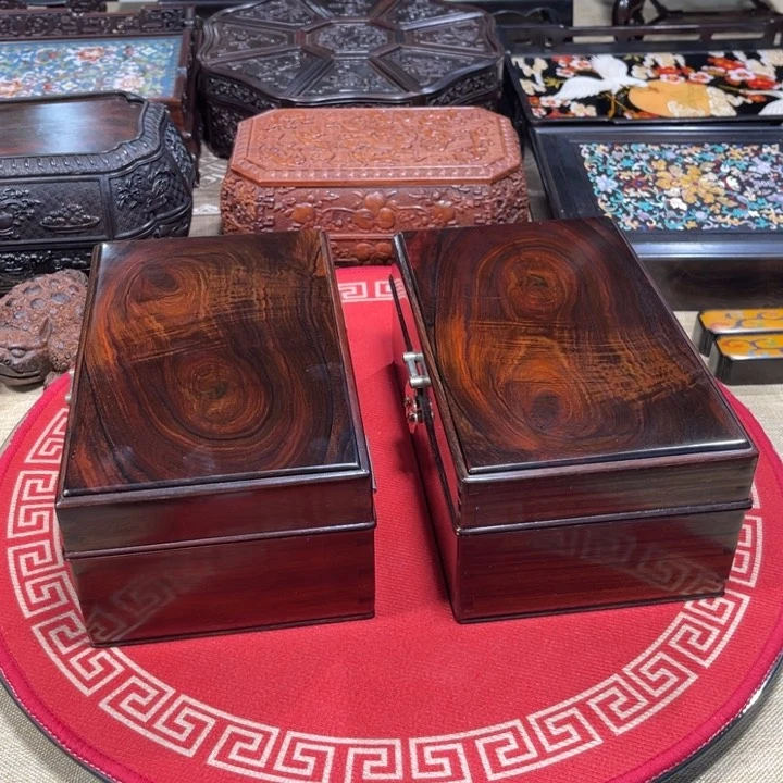 紫檀木类成套家具