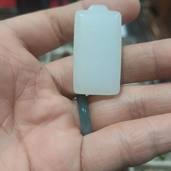 和田玉未镶嵌吊坠(不含链)新疆料黑山矿区