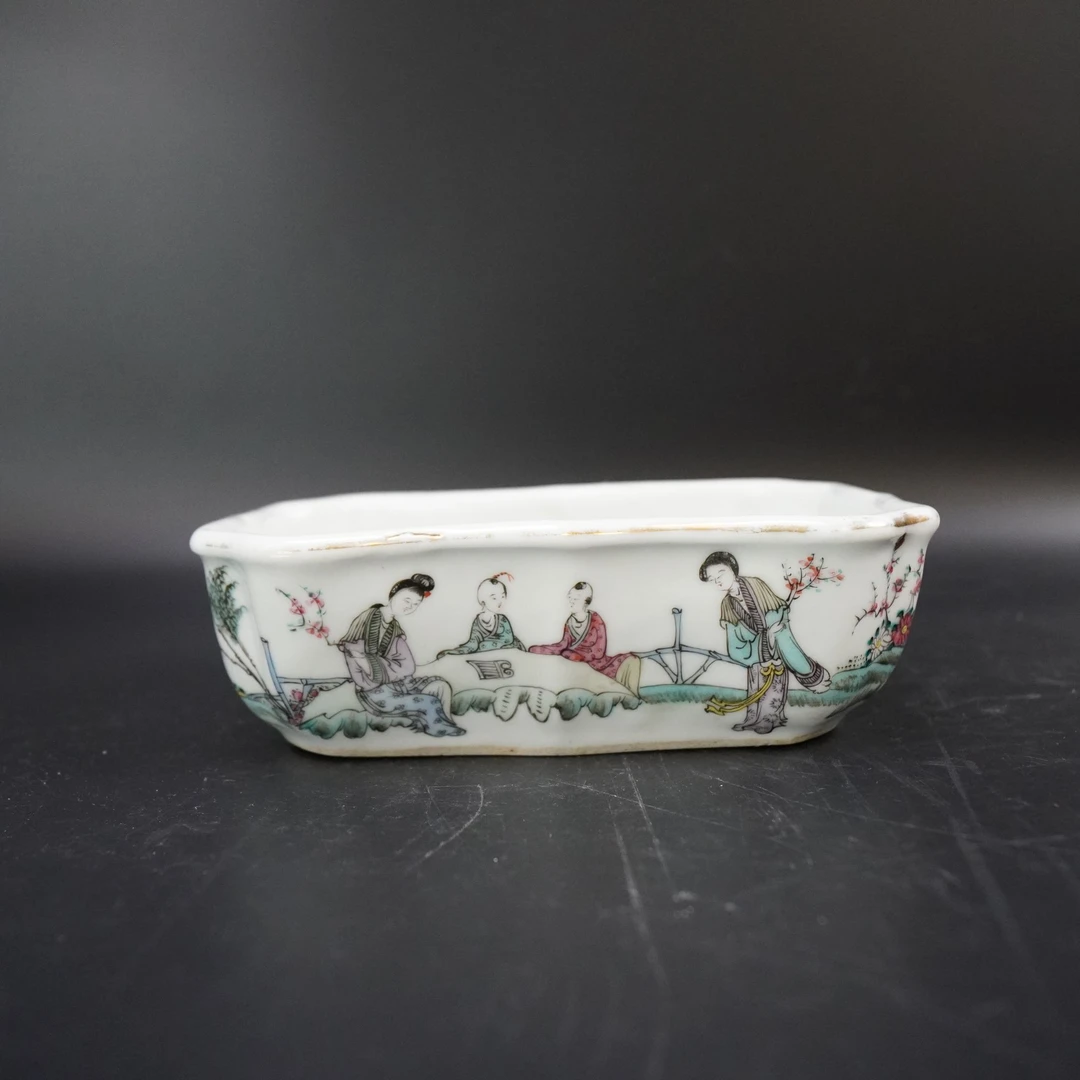 Lot.25110130民国粉彩人物故事诗文水仙盆 长：约20.7cm