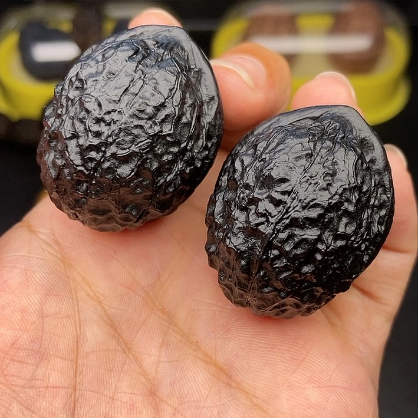 【闪购商品】文玩核桃把件37尺蟒纹龙蛋