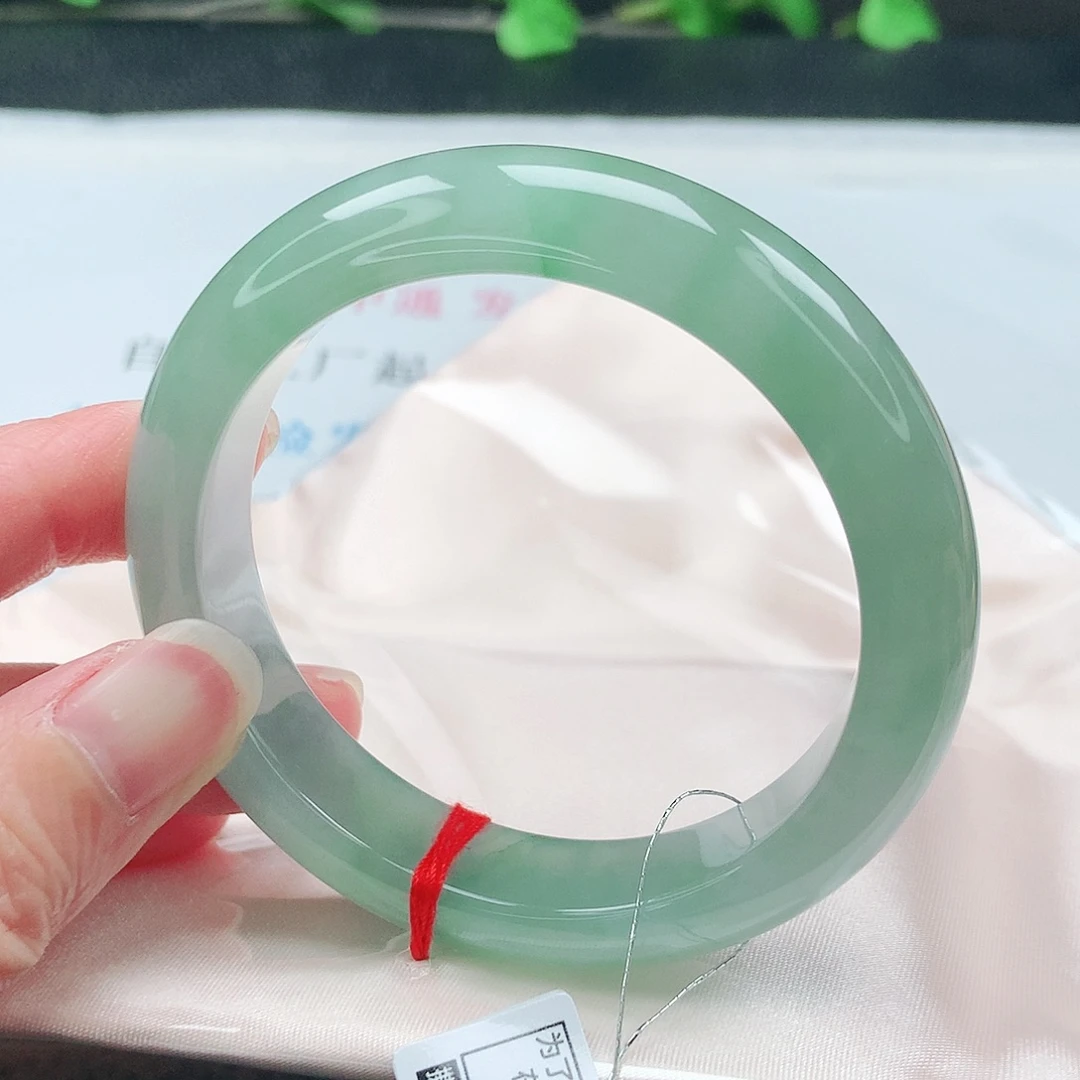 翡翠未镶嵌手镯53圈