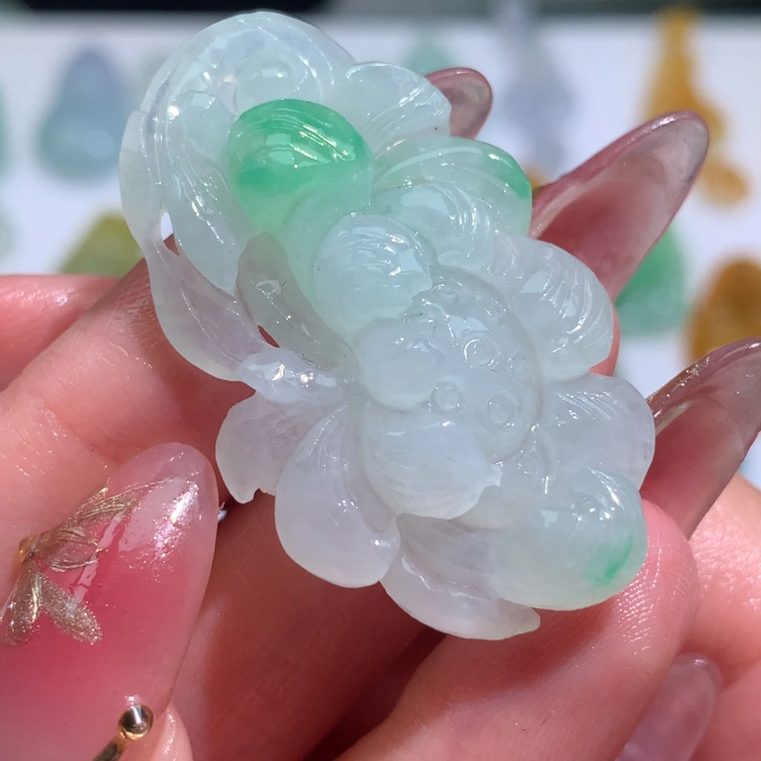 定制翡翠未镶嵌花