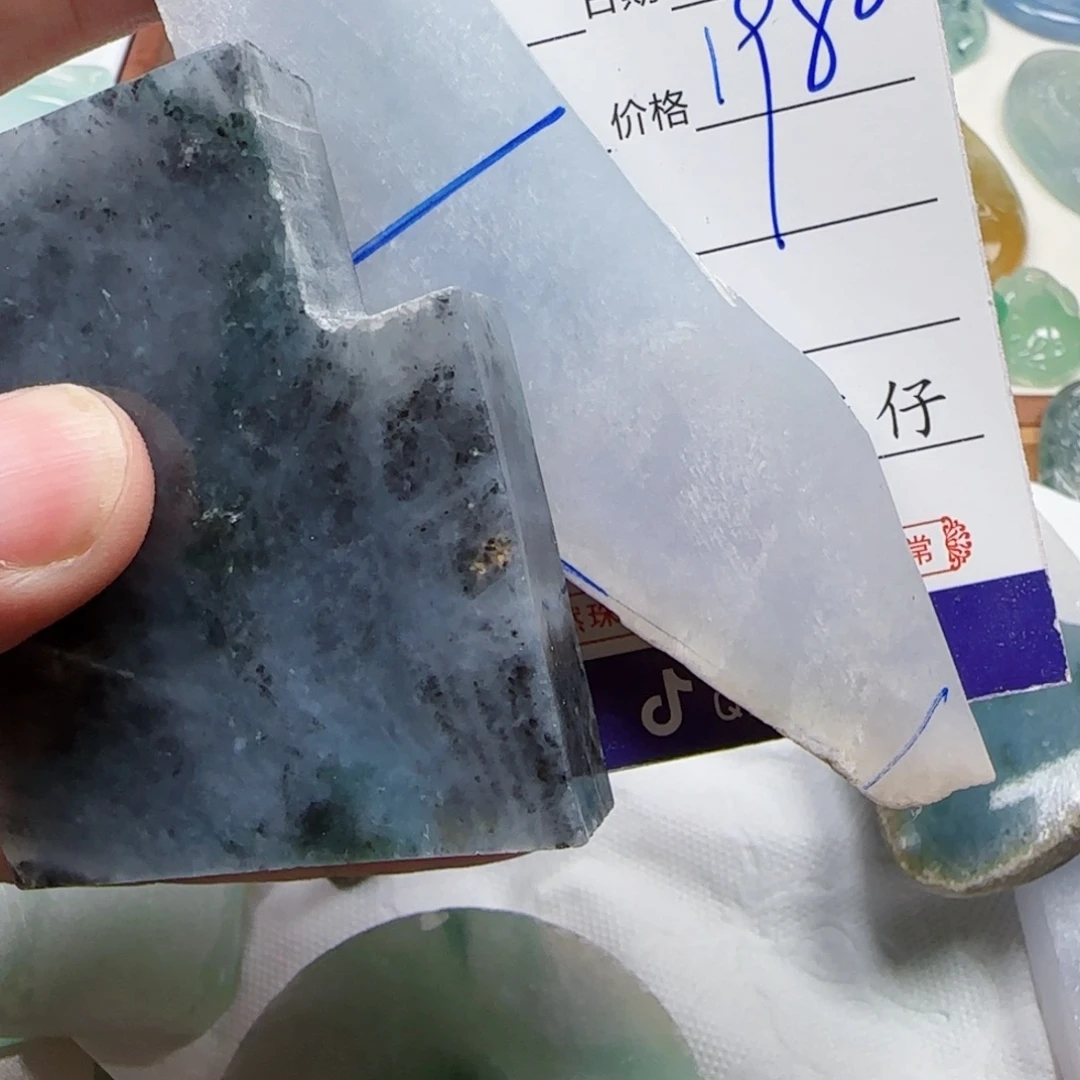 尘***说未镶嵌定制翡翠         28