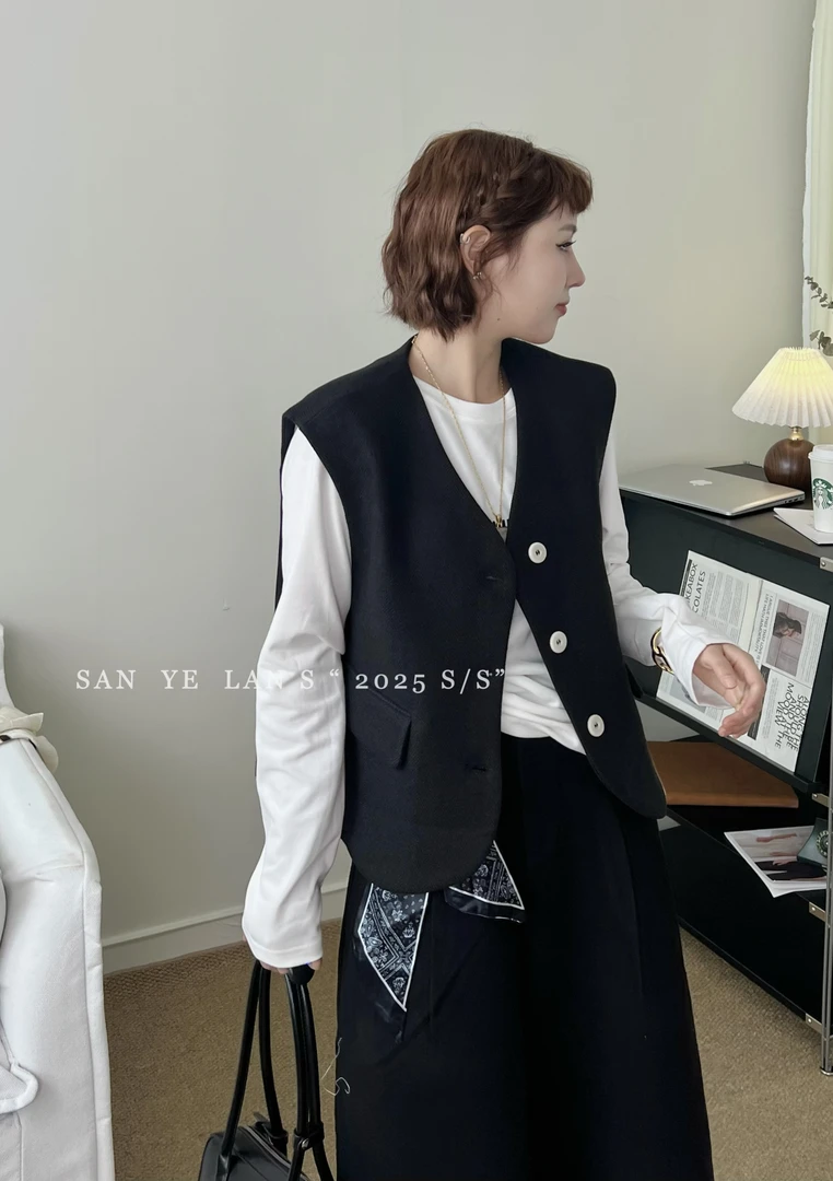 SYL2025秋季新款V领纽扣纯色休闲马甲69122