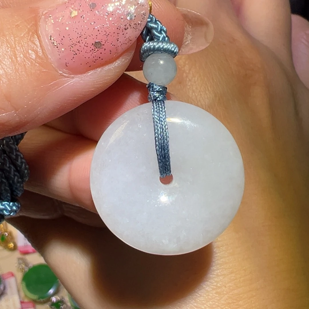 翡翠颈饰未镶嵌吊坠