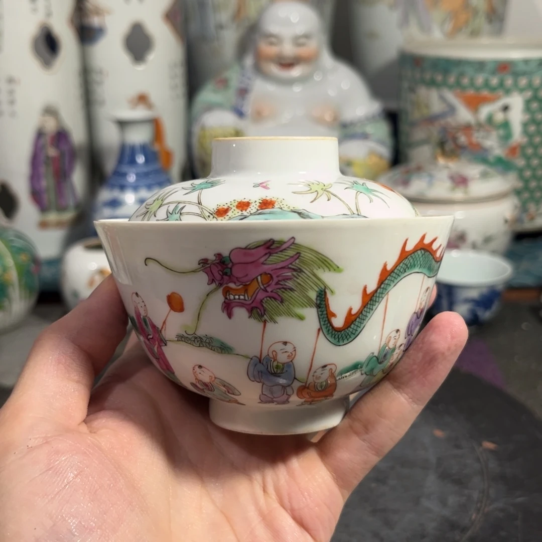 粉彩百子龙灯盖碗