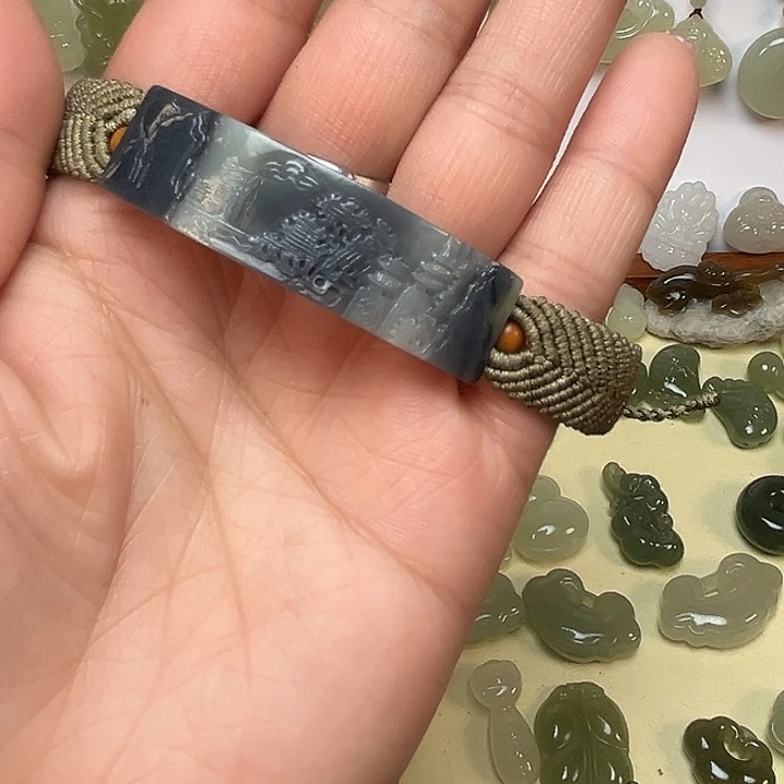 和田玉颈饰未镶嵌