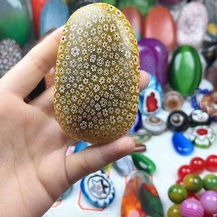 神***杨玛瑙/玉髓未镶嵌珠宝半成品