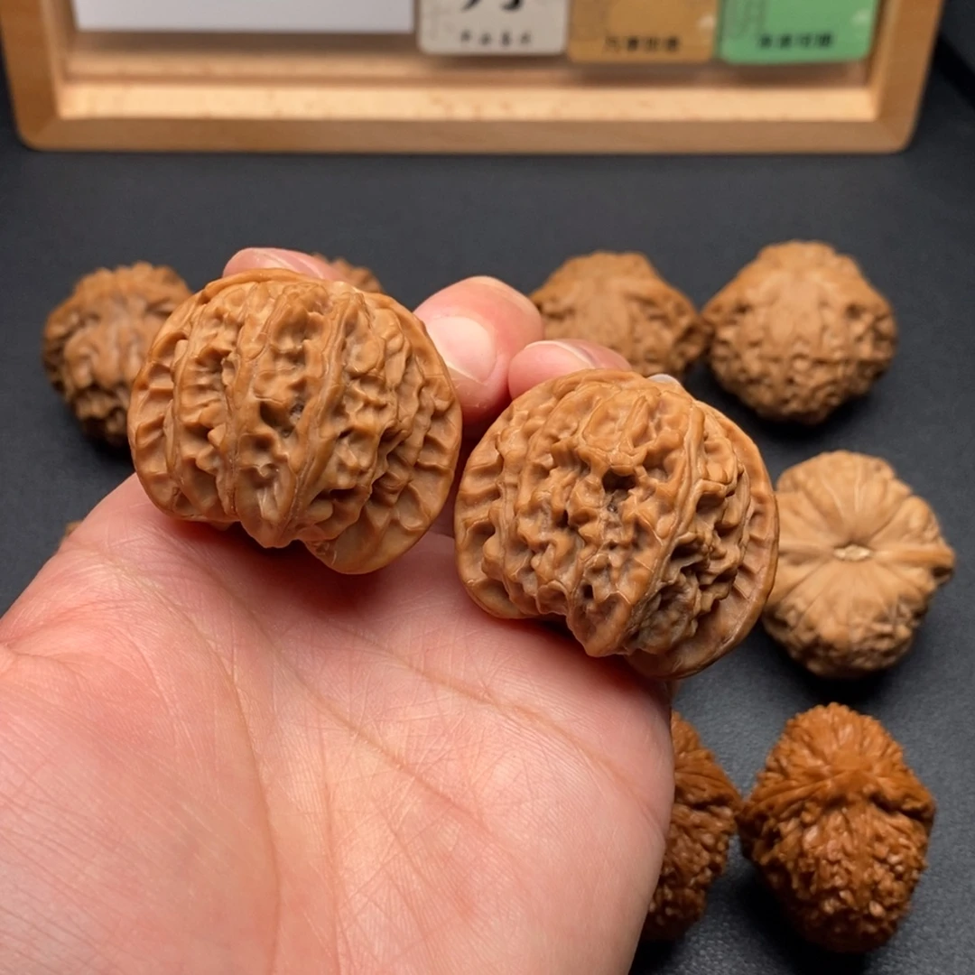 文玩核桃把件40苹果园