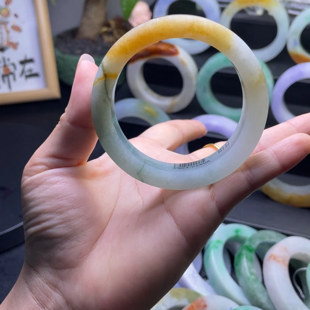 未镶嵌翡翠手镯定制翡翠