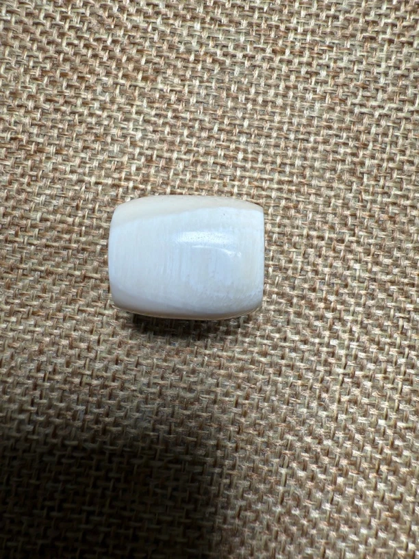 70489猛犸牙桶珠配饰