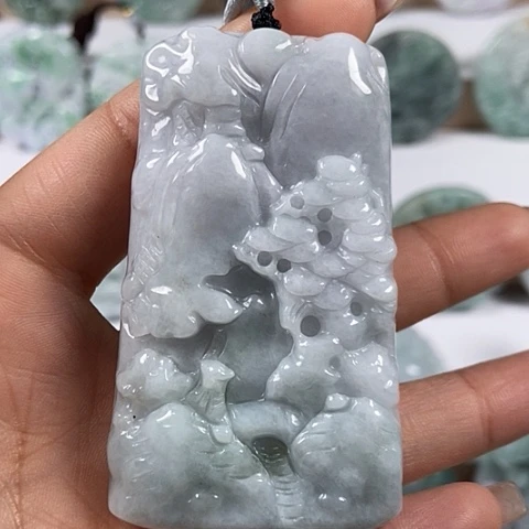 翡翠颈饰未镶嵌山水牌福利