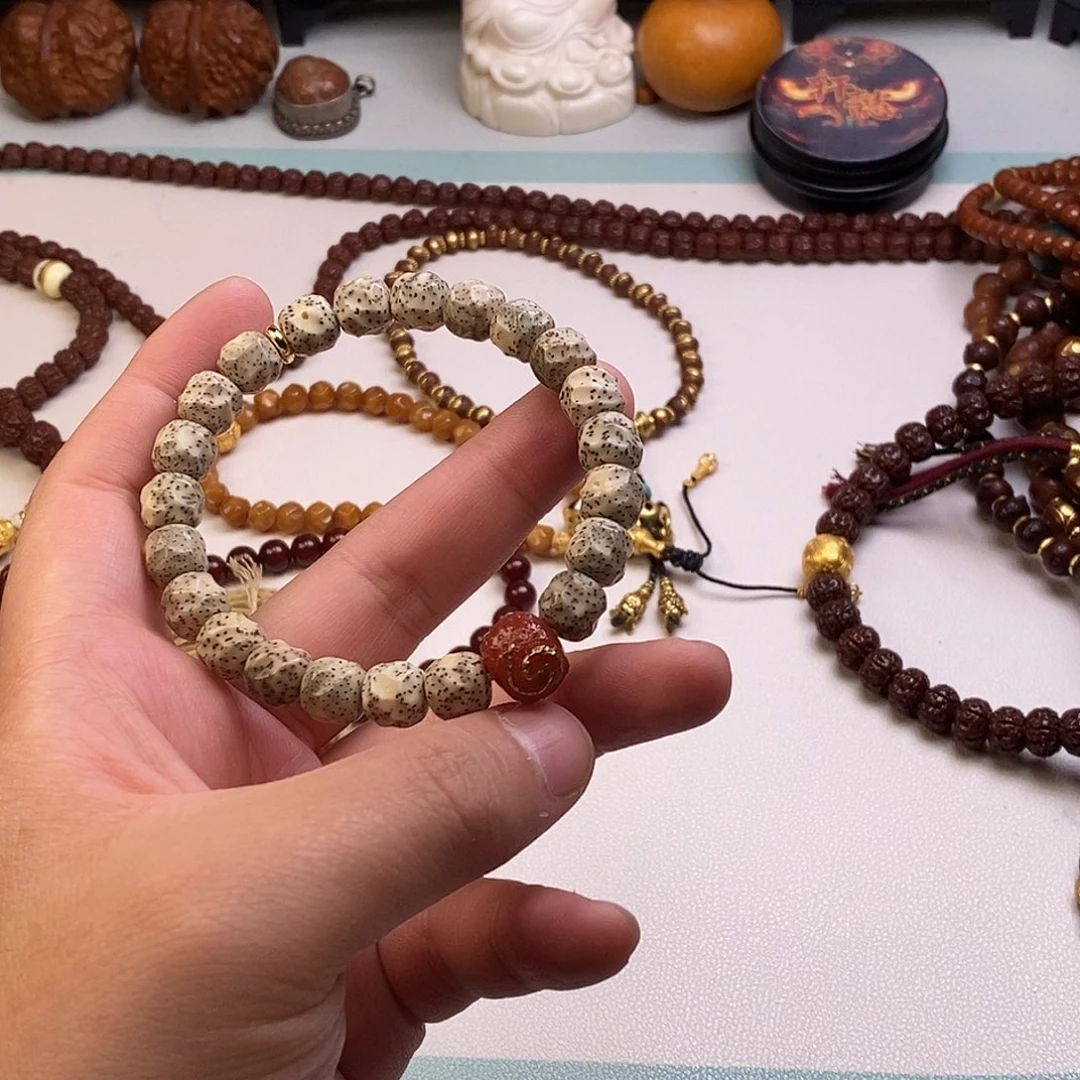 星月菩提吊坠。。。。。。。。。