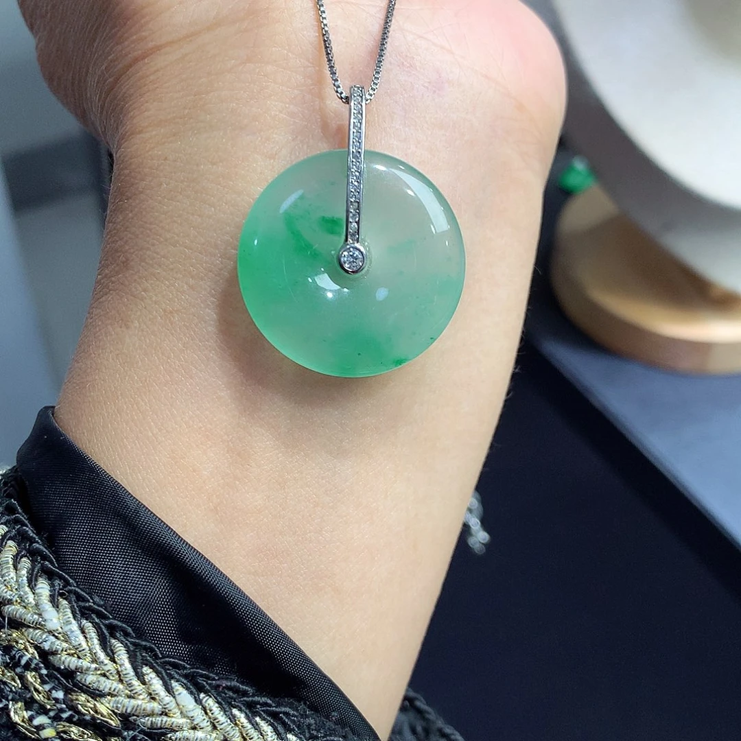 颈饰银S925镶嵌石英质玉