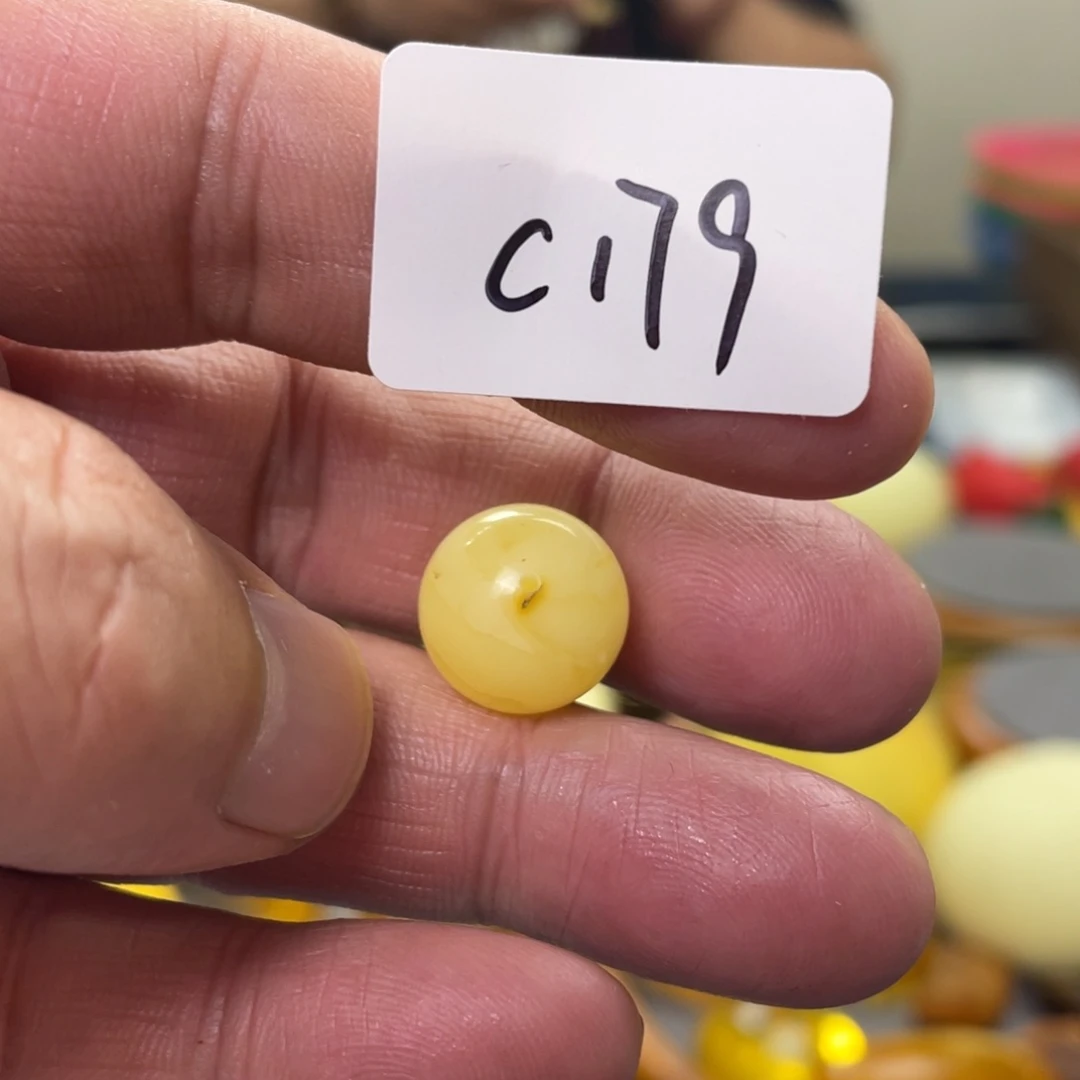 手链琥珀未镶嵌多样性发，发其中一件