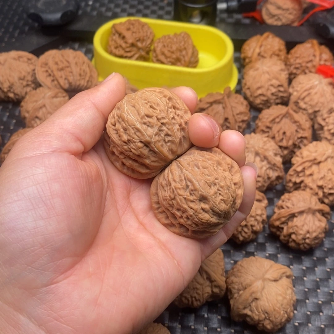 吊坠桃核神*人文玩核桃