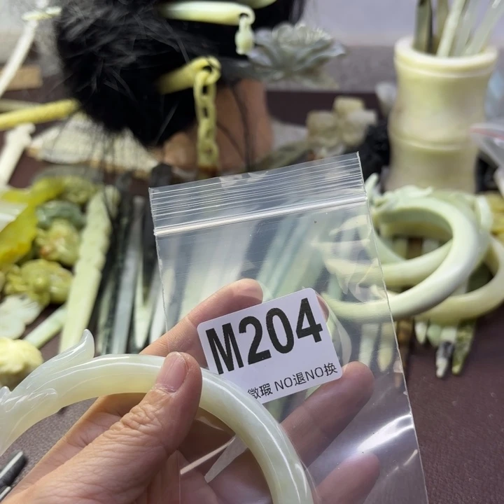 蛇纹石玉发饰合金天**莲