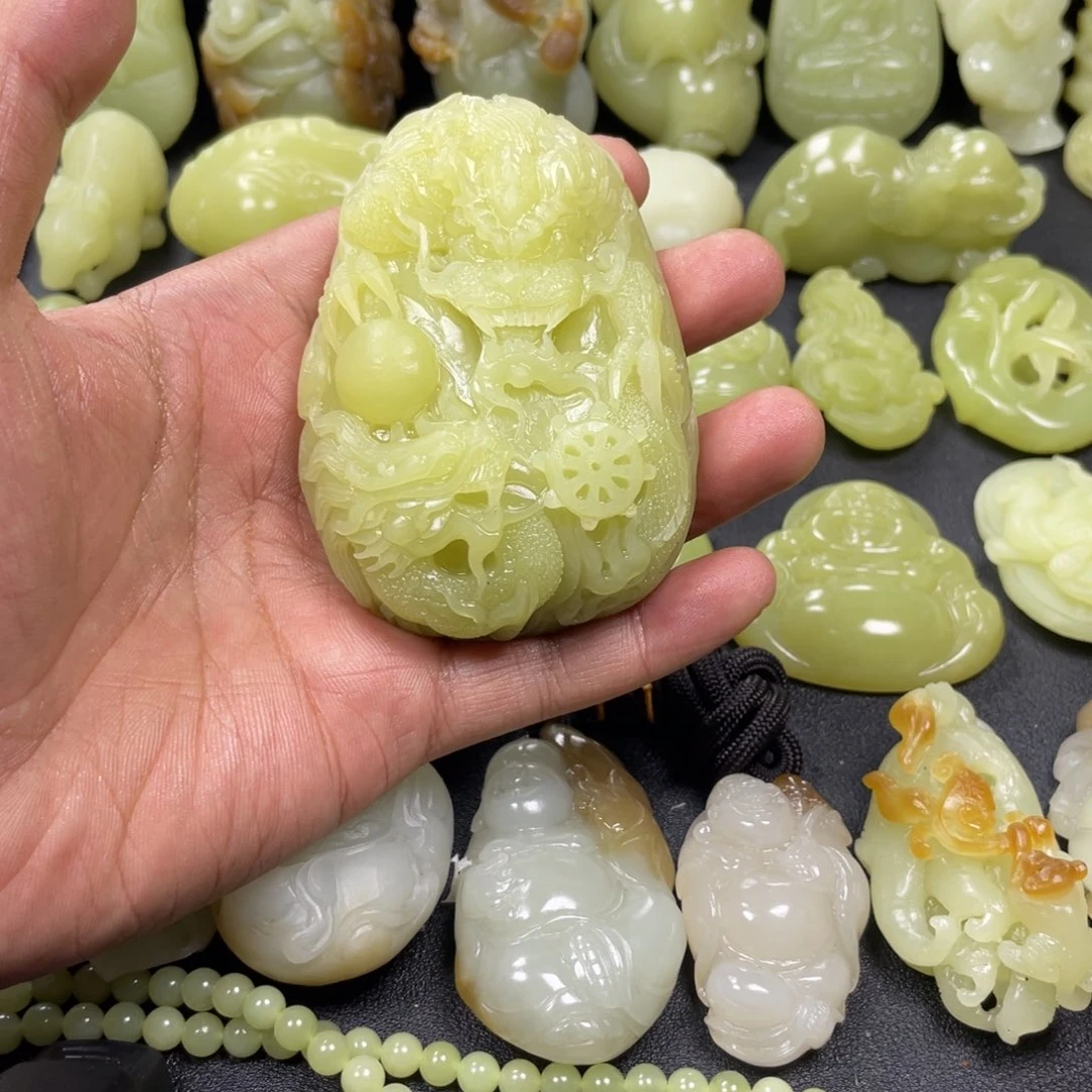 和田玉未镶嵌颈饰