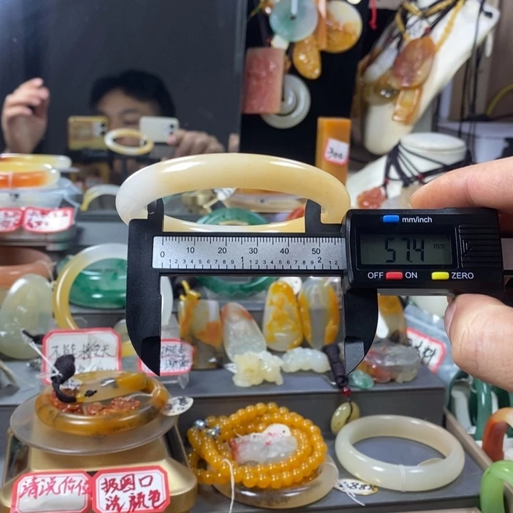 石英质玉（黄龙玉）合金手镯