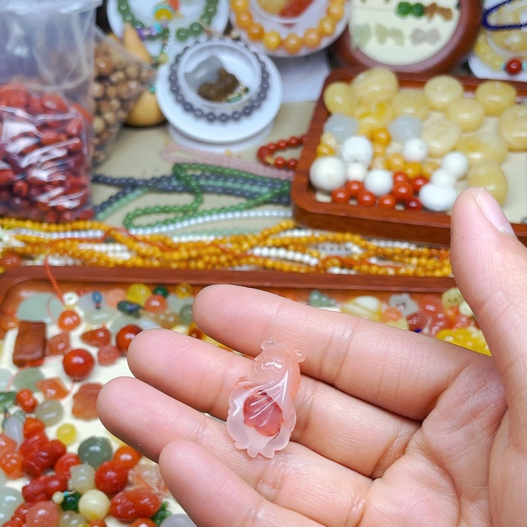 南红玛瑙挂件未镶嵌?****猫订制