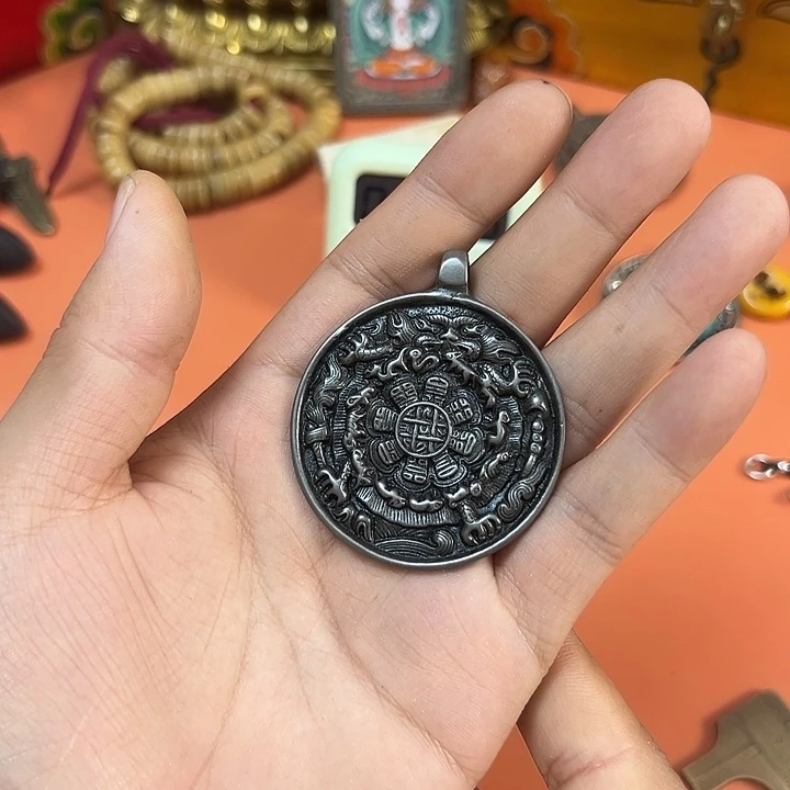 睚***眦玛吉阿米藏式臻品直播间