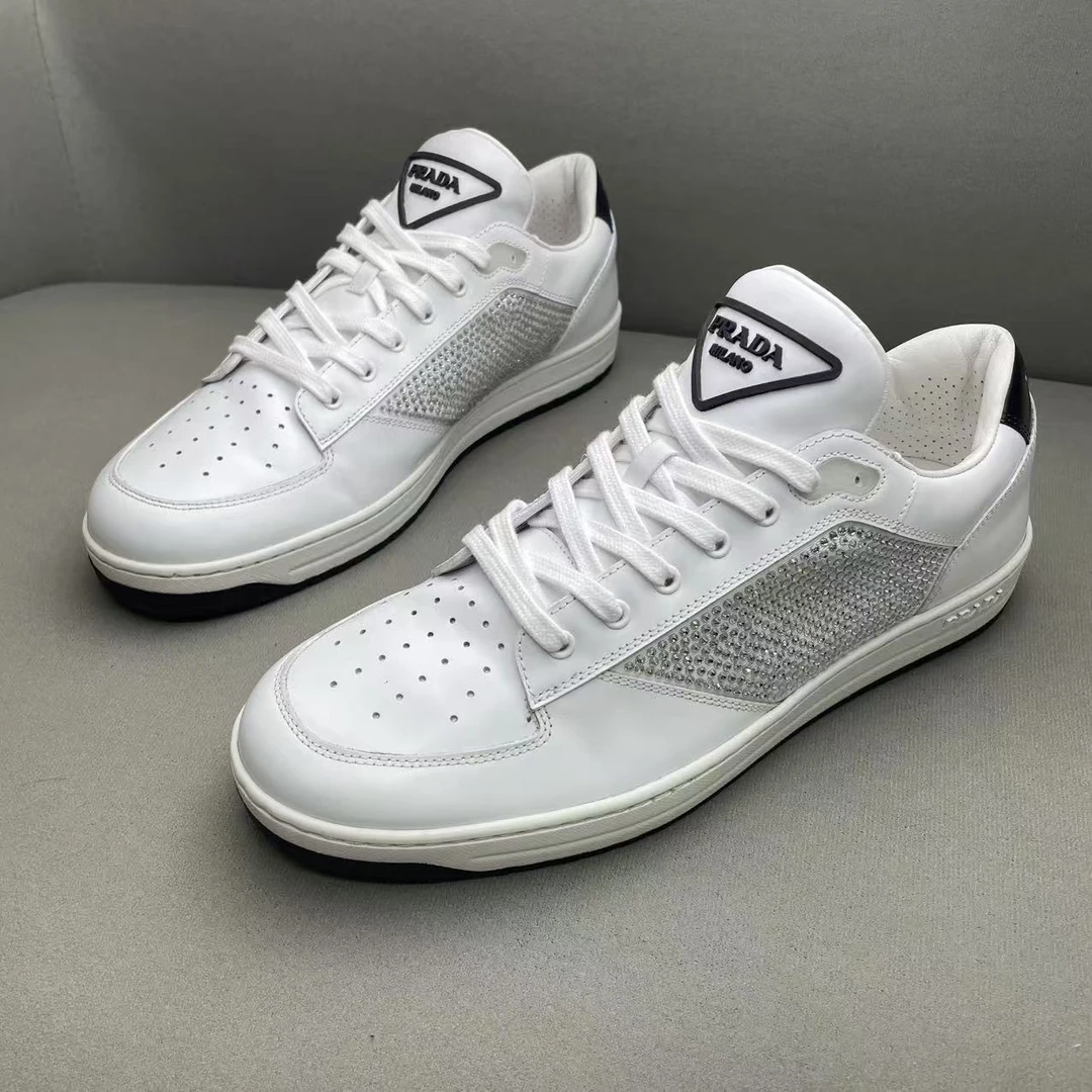 95新 Prada/普拉达 白色时尚百搭舒适闪钻三角标潮流板鞋 43码