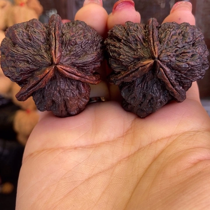 文玩核桃吊坠金刚佛手三棱