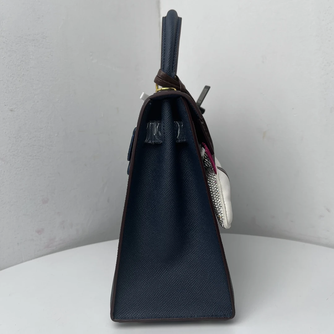 2114【赠小马挂件和雨衣袋】精品女包单肩斜挎