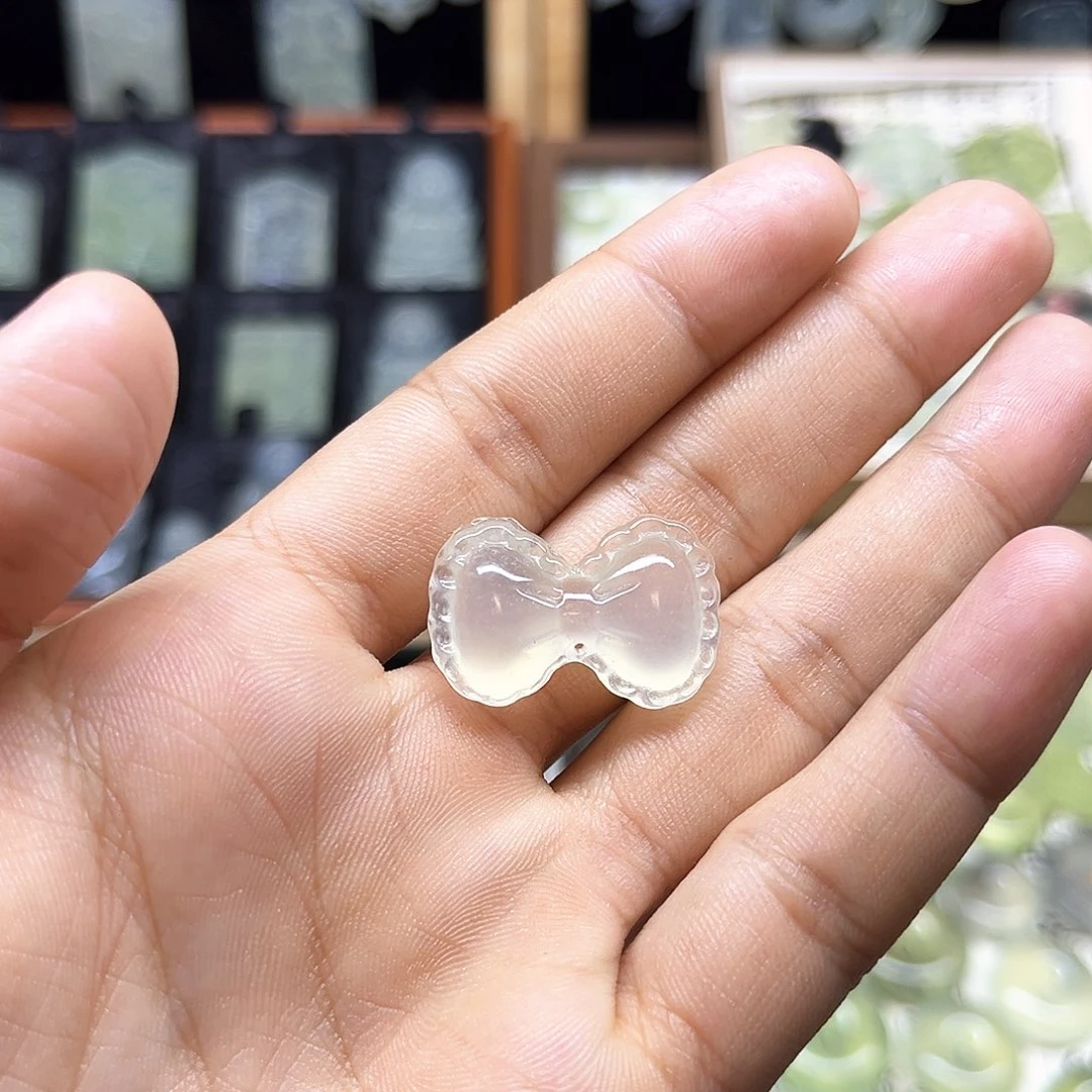 蛇纹石玉未镶嵌吊坠(赠链)