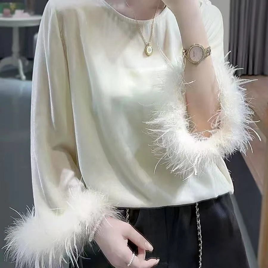 胖胖家*新款拼接毛毛遮肉显瘦金丝绒打底衫