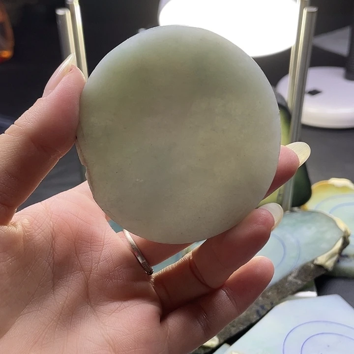 定制翡翠未镶嵌翡翠手镯