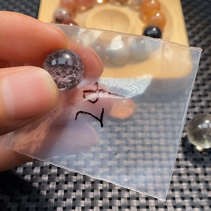 豆***妈未镶嵌手链发晶天然水晶，幽灵