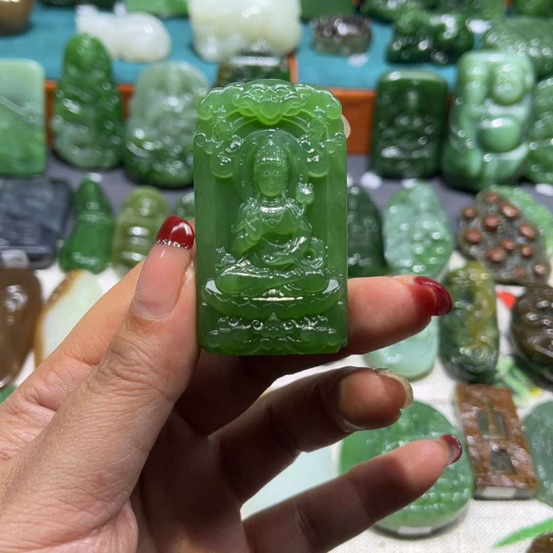 和田玉颈饰未镶嵌马*