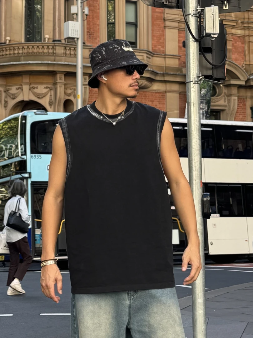 ZZ25美式复古重磅喷马溜背心T恤