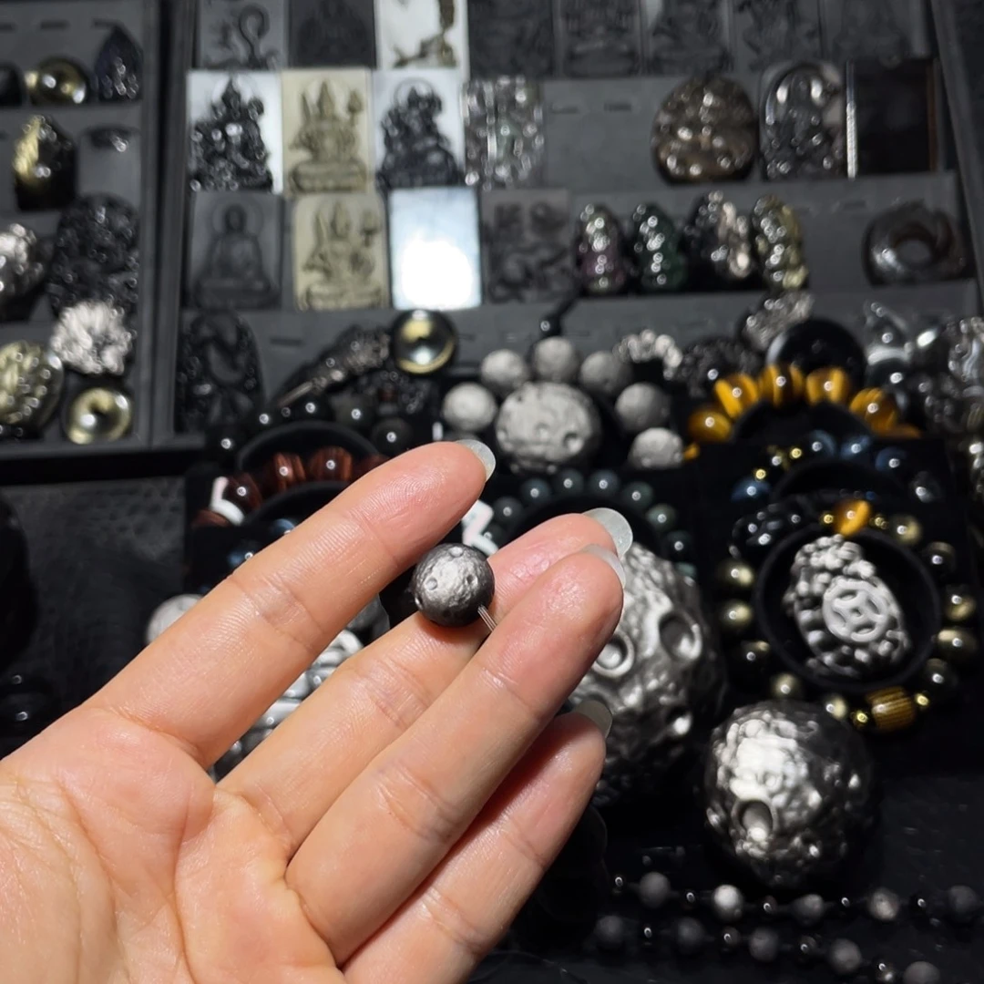 分***走黑曜岩未镶嵌珠宝奇石