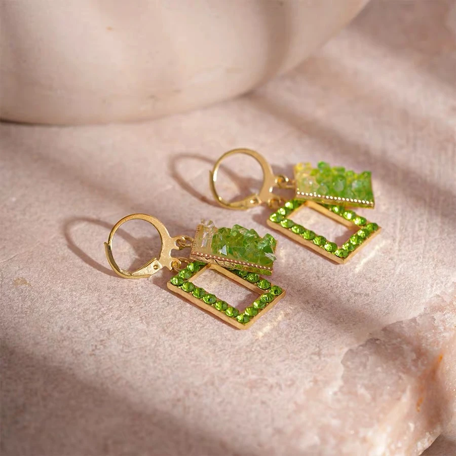 铜合金锆石耳饰 铜合金耳饰绿色水晶长方形轻奢气质百搭耳环023
