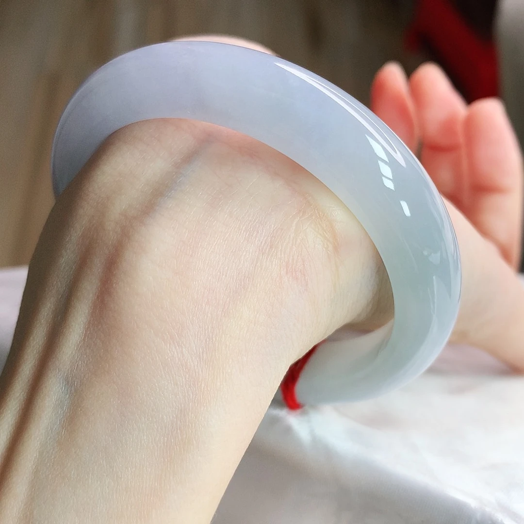 未镶嵌手镯翡翠55.9圈口梦幻311