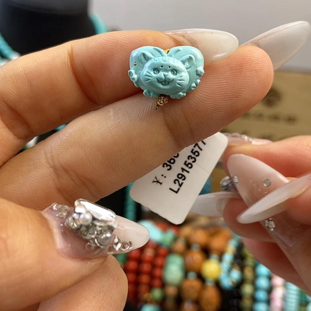 未镶嵌绿松石珠宝奇石