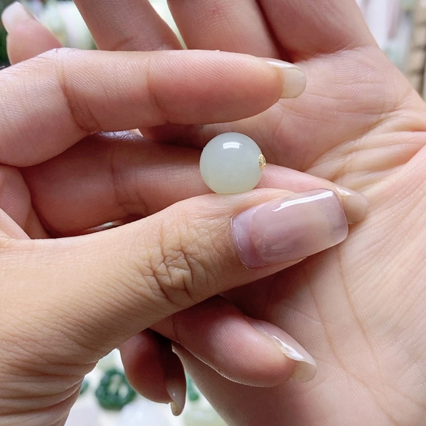 【闪购商品】和田玉未镶嵌颈饰摩*方