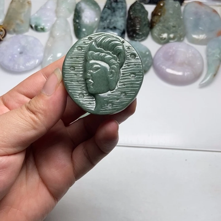 翡翠未镶嵌颈饰观音19