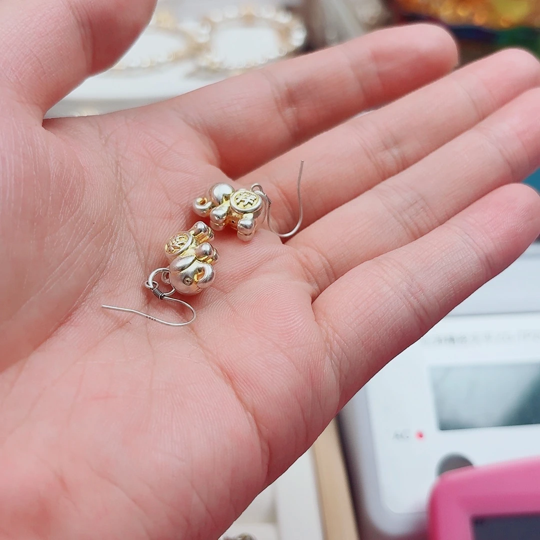 足银玻璃小像耳饰