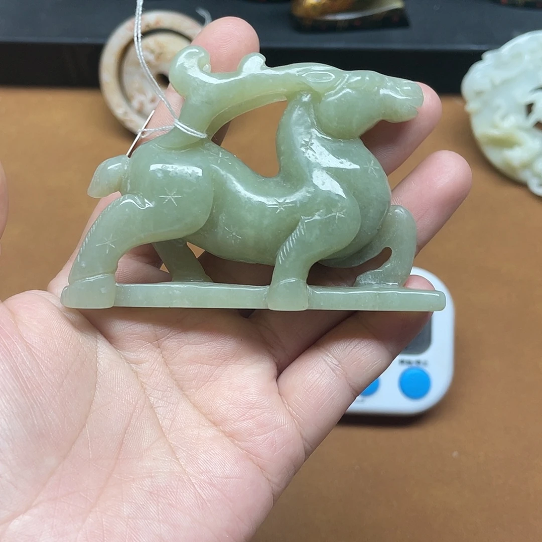 东***起和田玉未镶嵌挂件