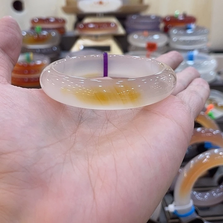 玛瑙/玉髓手镯未镶嵌